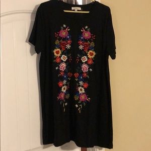 Black dress with floral embroidery- Umgee